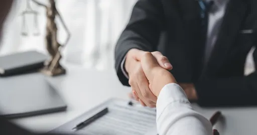 When Is It Crucial to Consult a Lawyer After a Car Accident?