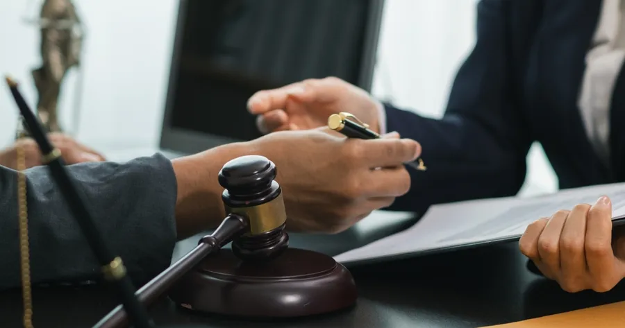 How Full-Service Law Firms Simplify Legal Needs