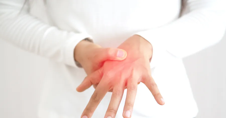 Psoriatic Arthritis Symptoms: Early Action, Holistic Care, and Healthy Living