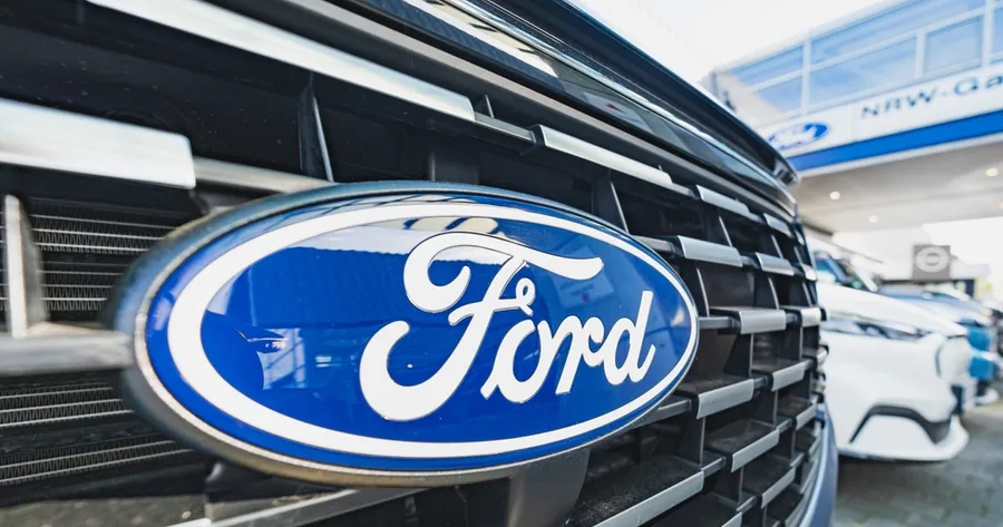 Ford Refines EV Approach, Boosts Hybrid Model Lineup