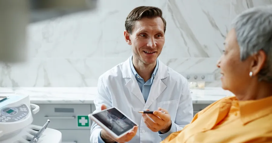 ¿Qué Beneficios Ofrecen los Ensayos Clínicos de Implantes Dentales?