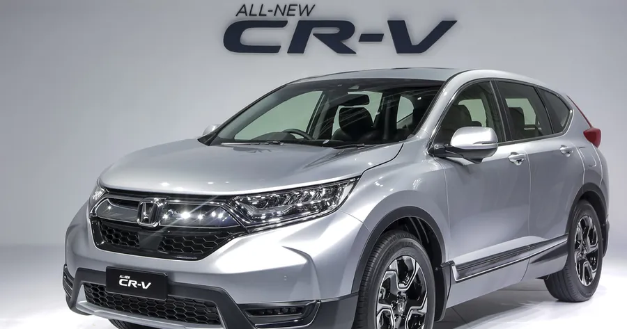 Honda CR-V: Elevated Ground Clearance for Enhanced Driving