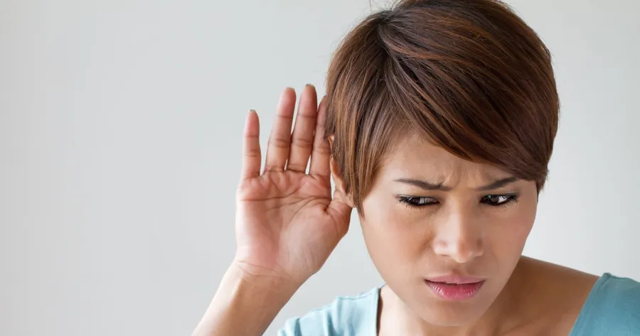 7 Symptoms of Hearing Loss