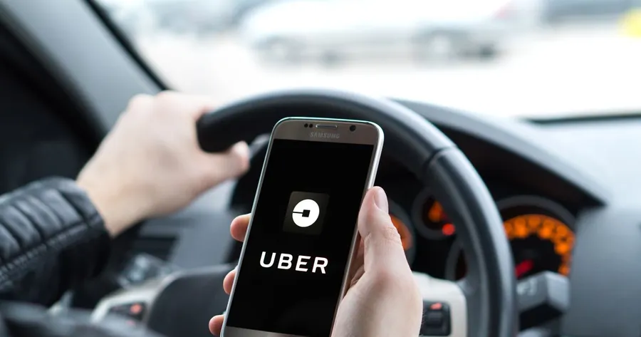 Uber vs. Lyft vs. DoorDash: What’s the Best Way to Make Extra Money