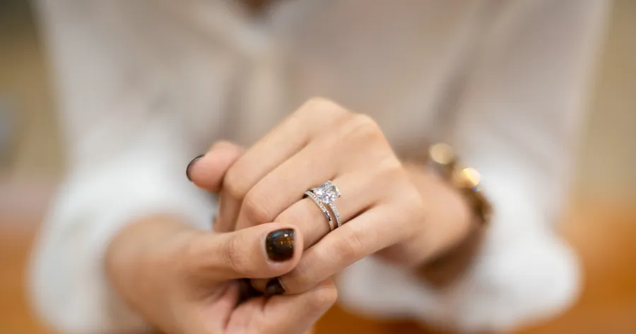 Your Guide to the Top-Selling Engagement Ring Trends of 2019