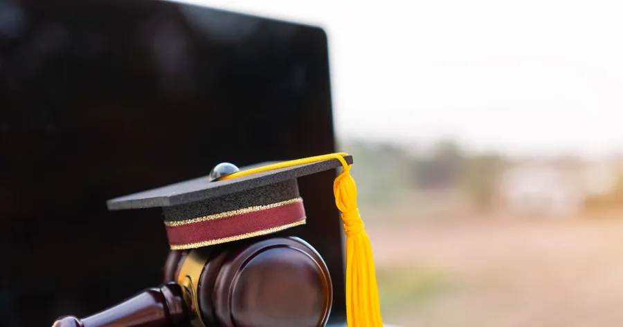 Why an Online Criminal Justice Degree Might Be Right for You