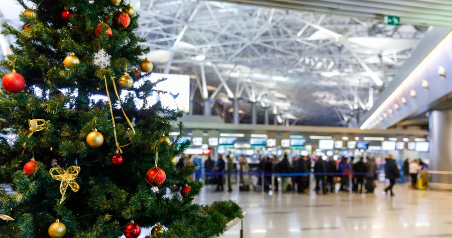 This Travel Tip Could Save You Money on Airfare During the Holidays