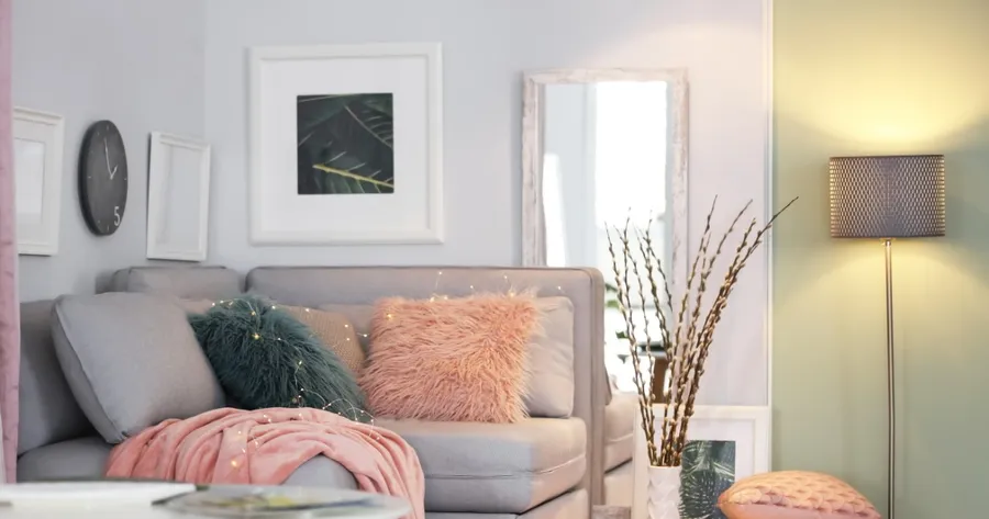 5 Renter-Friendly Ways To Decorate Your Space