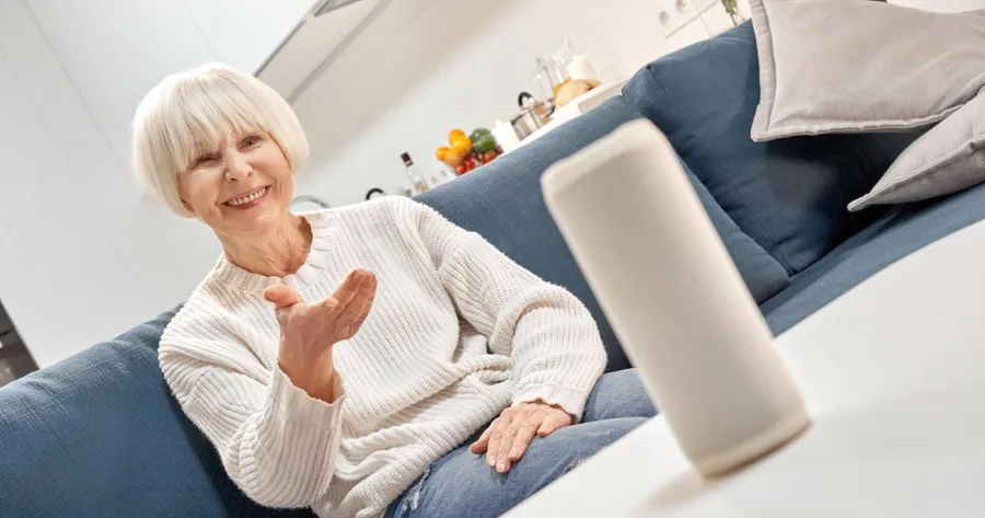 How Can Virtual Assistants Help a Senior?