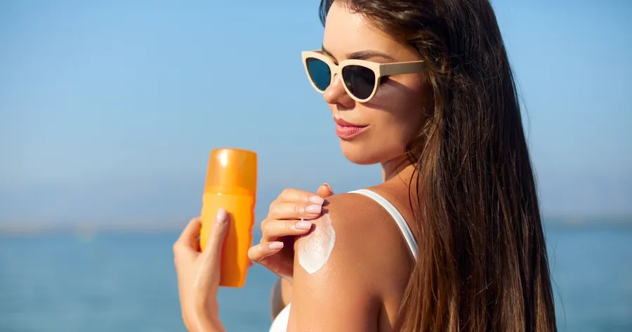 Packing for Vacation? Here’s What You Should Know About Sunscreen