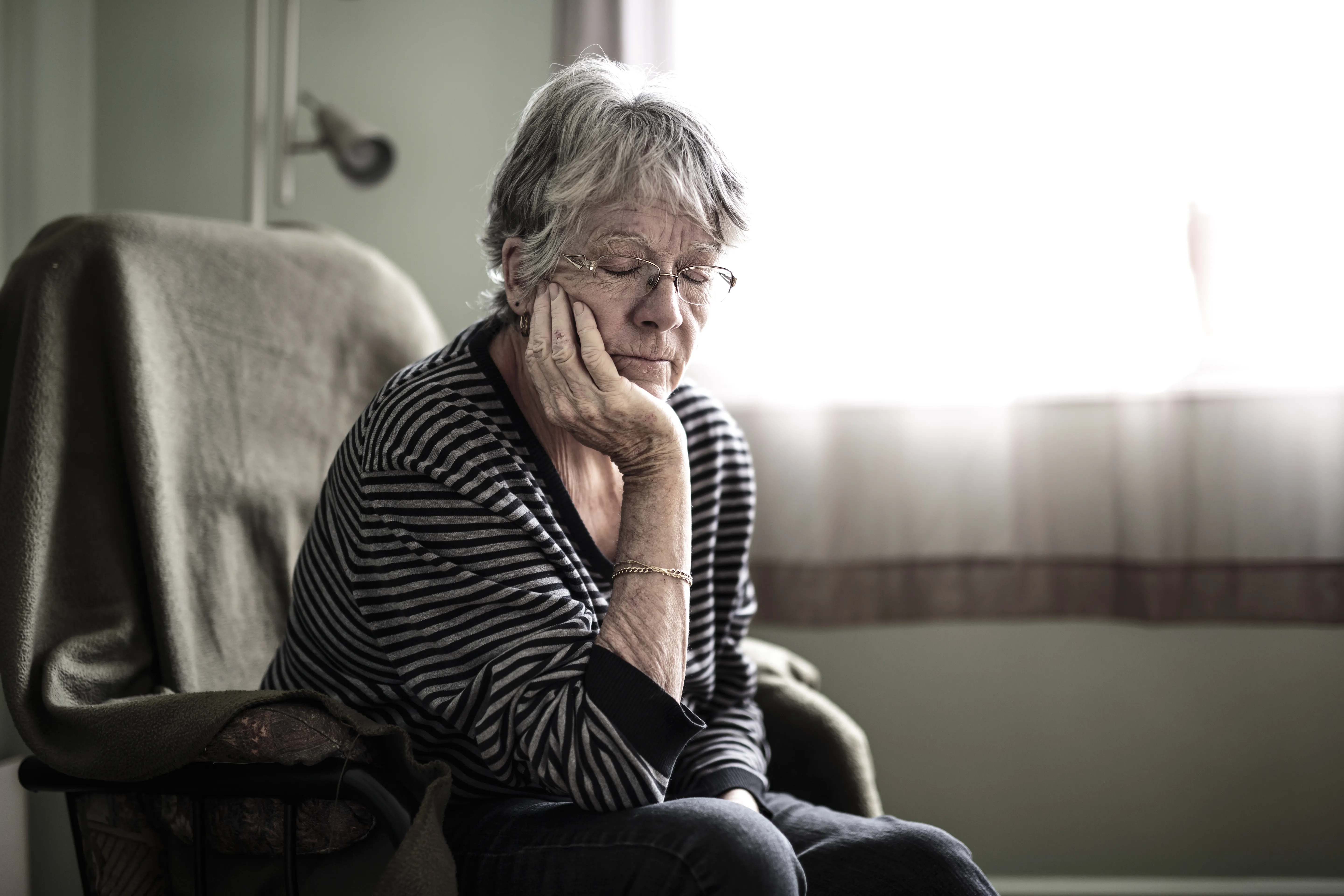 Depression in Seniors: Exploring Symptoms and Treatment Options