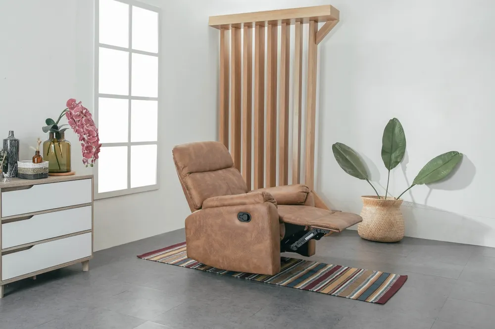 The Benefits Of Choosing The Right Recliner Chair