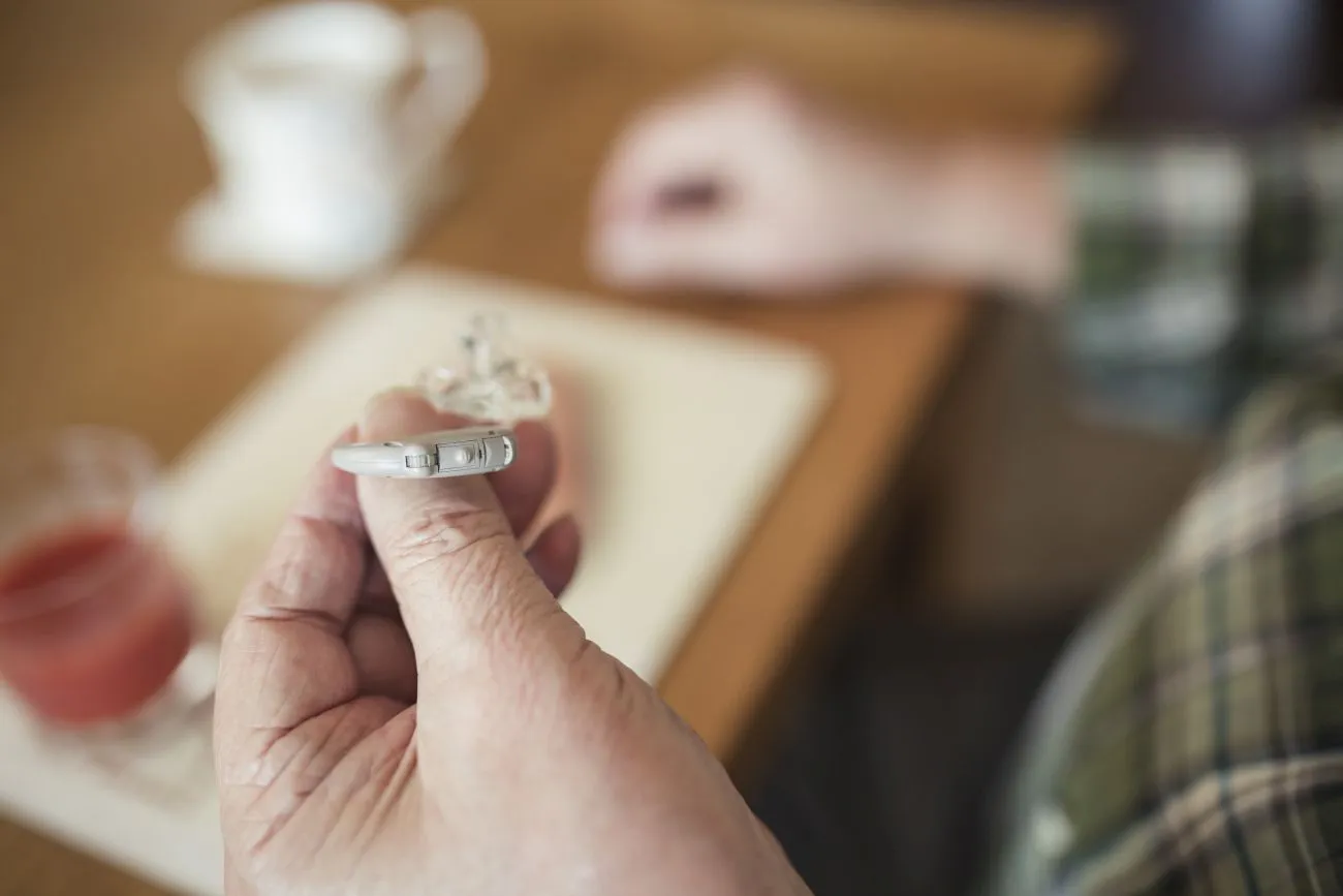 What are the Best Hearing Aid Options for Low-Income Seniors?