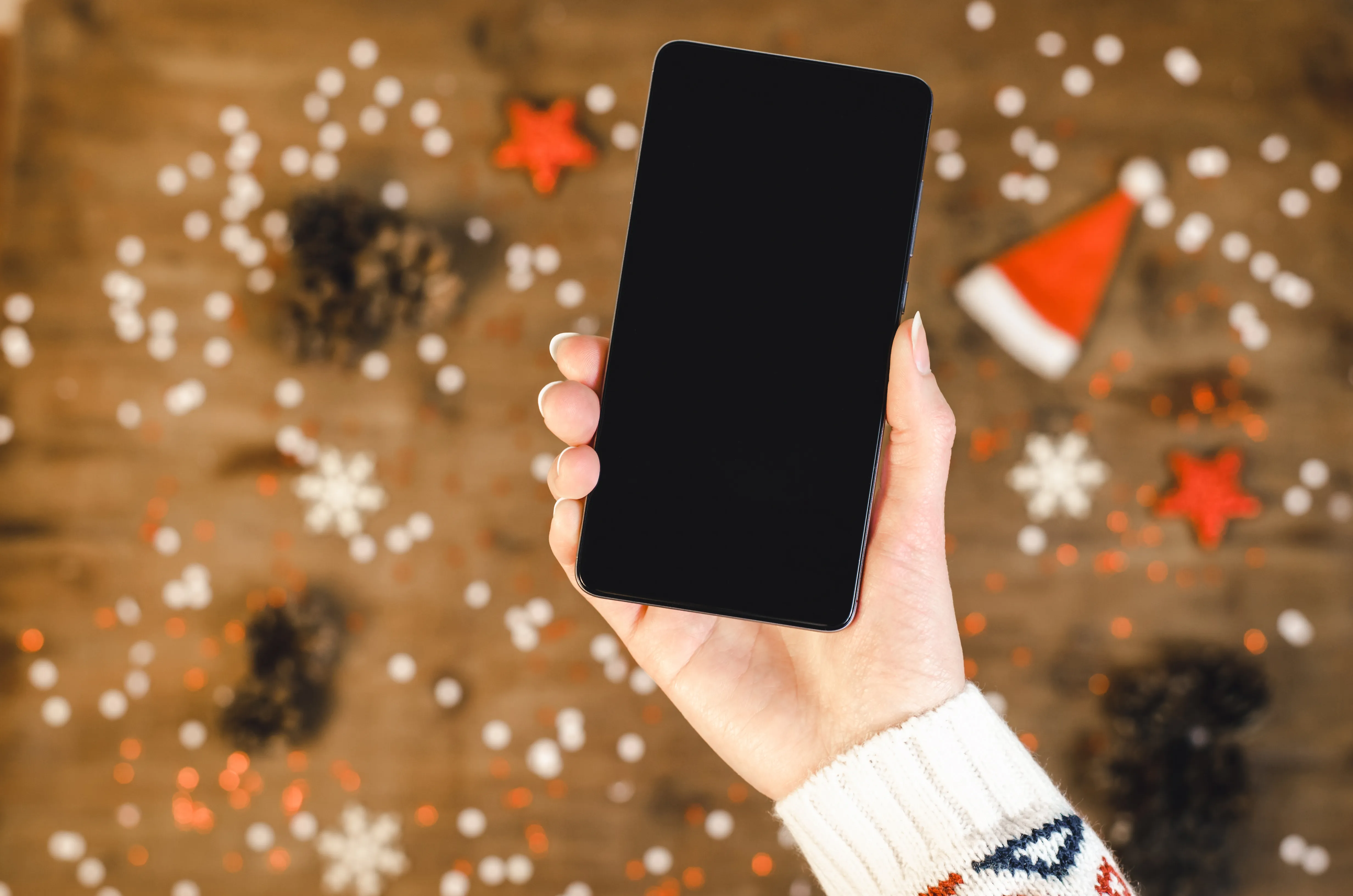 What Are the Biggest Deals on Cell Phones This Holiday Season?