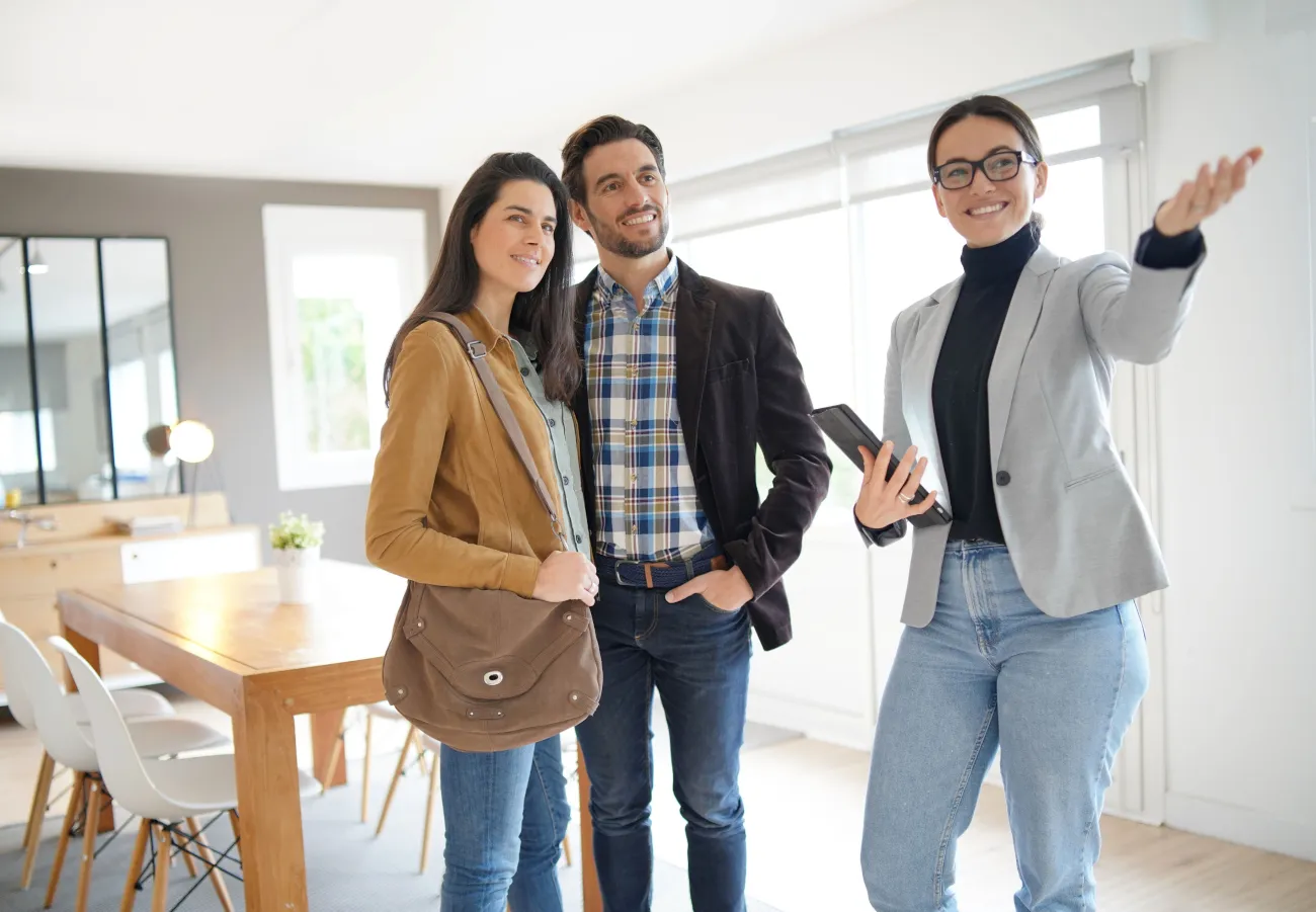 Why Getting a Real Estate Agent is Still the Best Way to Buy or Sell a House?