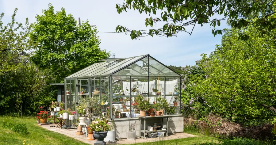 Home Greenhouses Installation: Boost Value, Go Green, Garden Year-Round