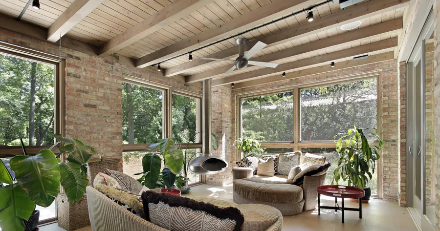 Sunroom Installation 101: Boost Value, Save Energy, Expand Living Space