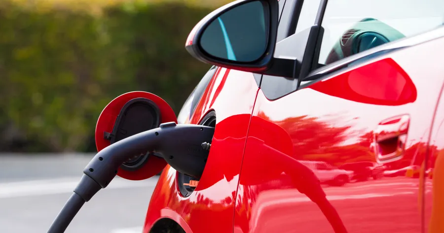 Completely New Small Electric Cars for Seniors – The Price Might Surprise You