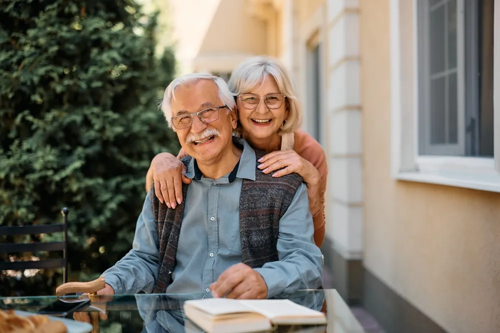 Navigating the Transition to Senior Living: Tips and Advice for Families