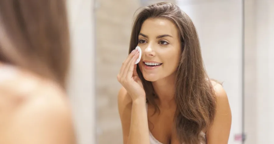 5 Makeup Removers for Beautiful Clear Skin