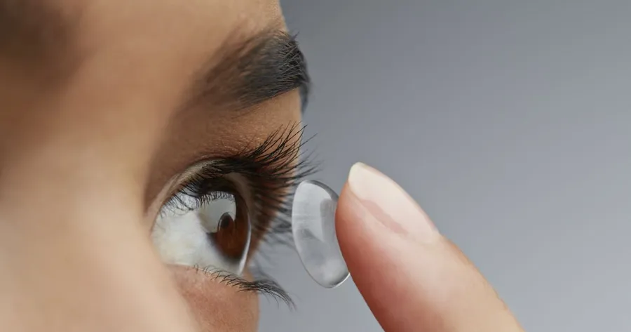 Here’s How to Get Contact Lenses Delivered to Your Door