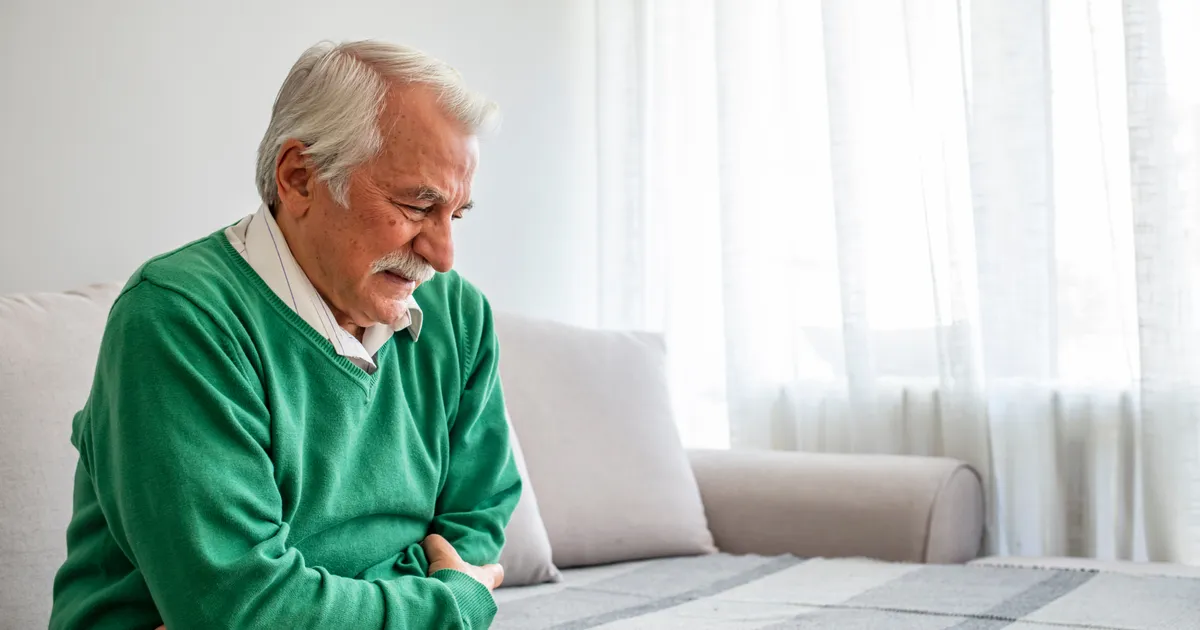 Identifying The Early Warning Signs of Ulcerative Colitis (And Preferred Treatment Options