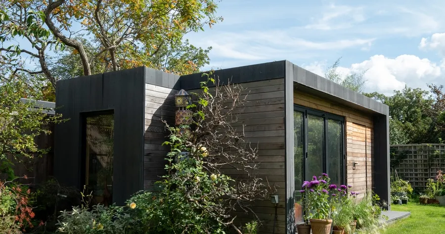 Energy-Efficient, Insulated Garden Office: Insulation, Electrics, and Smart Tech