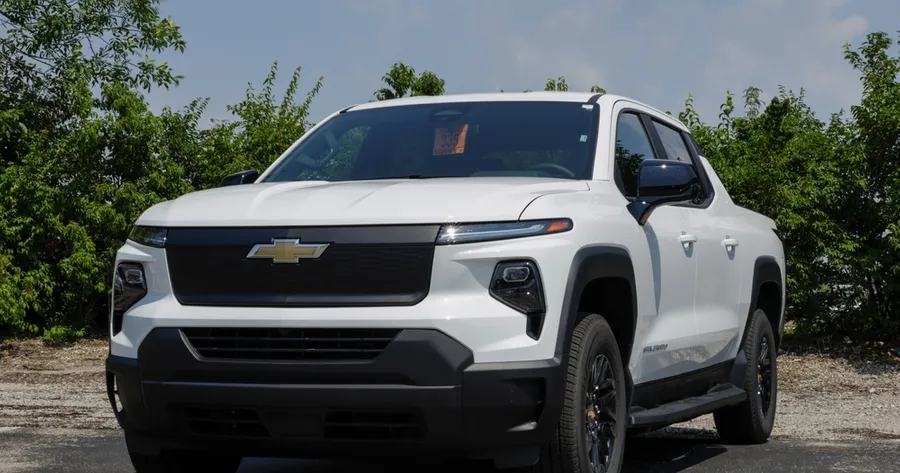 The 2024 Chevrolet Silverado EV: Redefining Electric Power