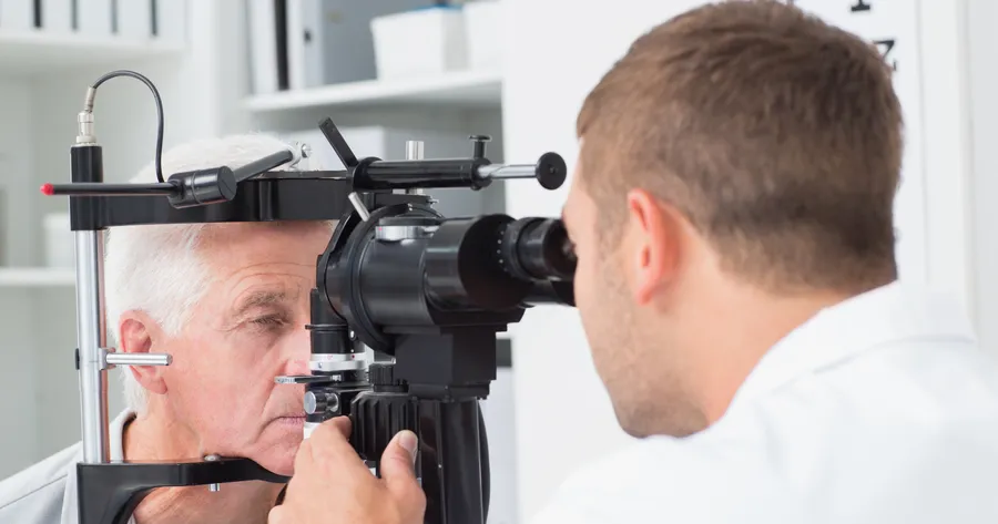 Diet Tips for Keeping Macular Degeneration at Bay
