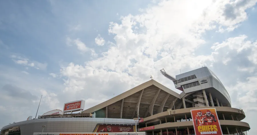 From Season Passes to Single Game Tickets: How to Get Tickets for the Kansas City Chiefs