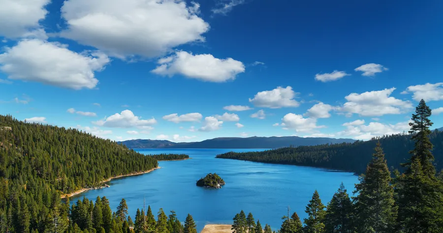 How To Find Lake Tahoe Hotels for Under $40/Night