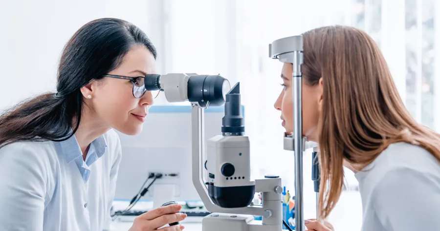 How To Become An Ophthalmologist