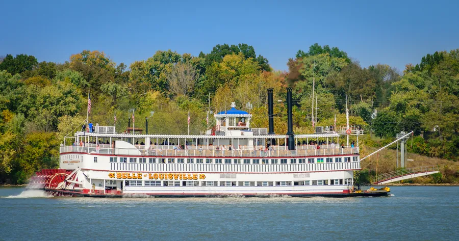 Mississippi River Cruises: Nature, Wildlife, and Heritage