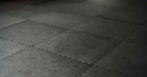 Rubber Flooring: The Easiest Way to Upgrade Your Garage?