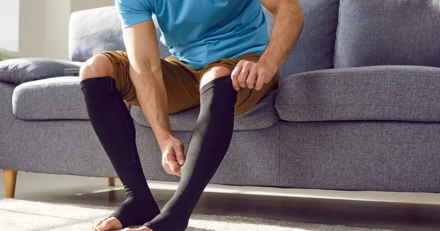A Guide to Varicose Veins: Symptoms and Treatment Options
