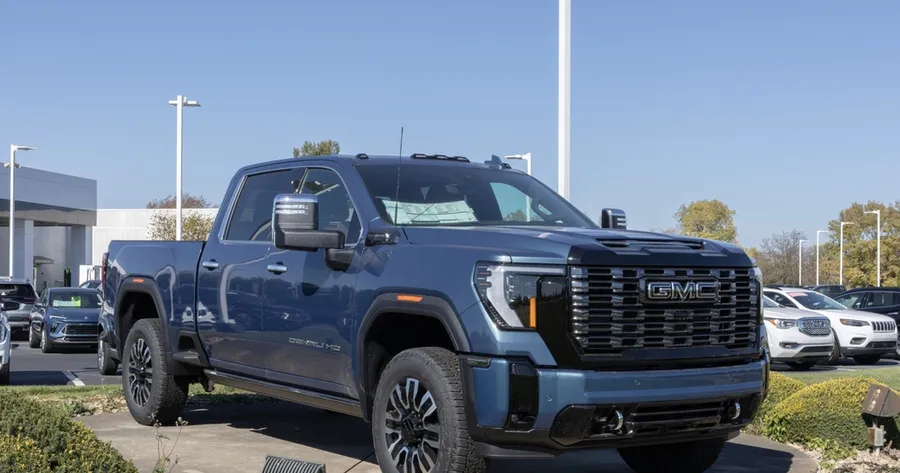 Tech and Toughness: Discover the 2025 GMC Sierra 1500