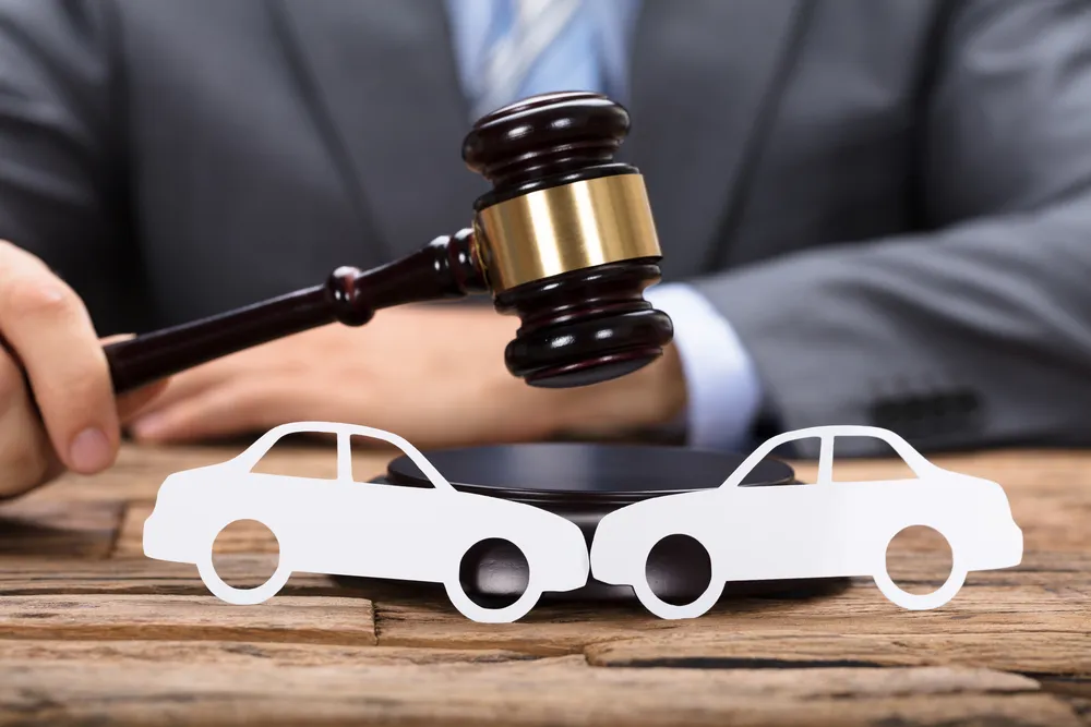 Get the Compensation You Deserve With the Right Auto Accident Lawyer