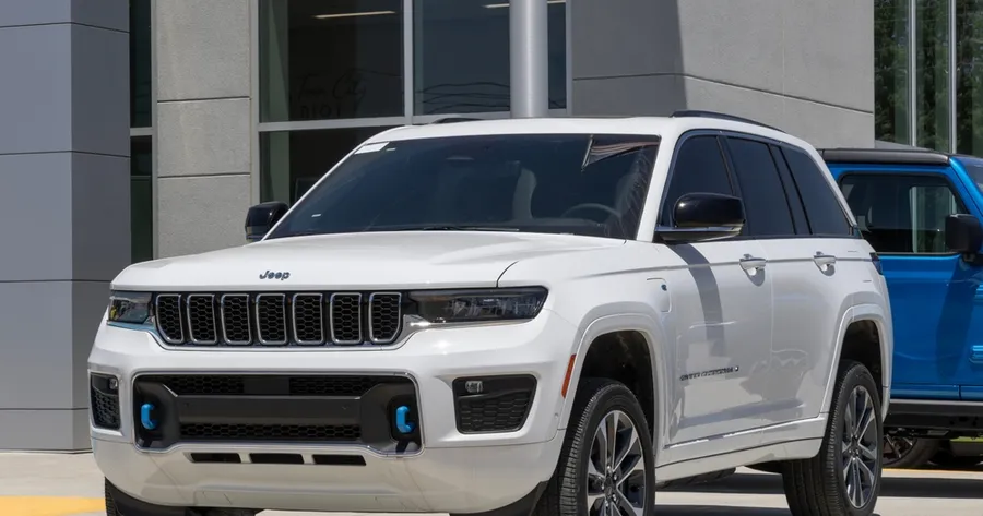 Why the Grand Cherokee Jeep Continues to Lead the Pack