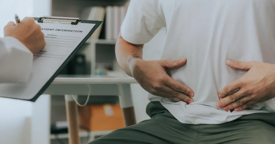 Signs of Crohn’s Disease & Why It’s Important to Pay Attention to Them