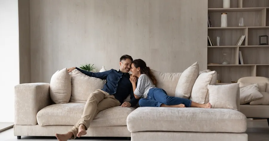 The Hidden Perks of Buying Unsold Couches, Plus How To Find Them