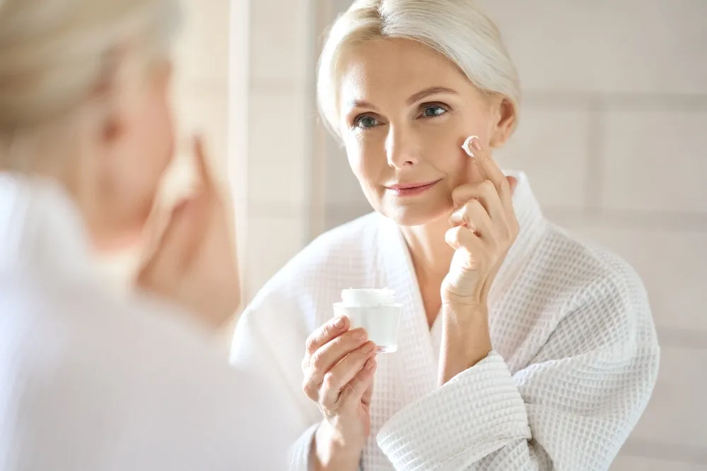 Unlocking Youthfulness: How to Choose the Right Anti-Aging Cream