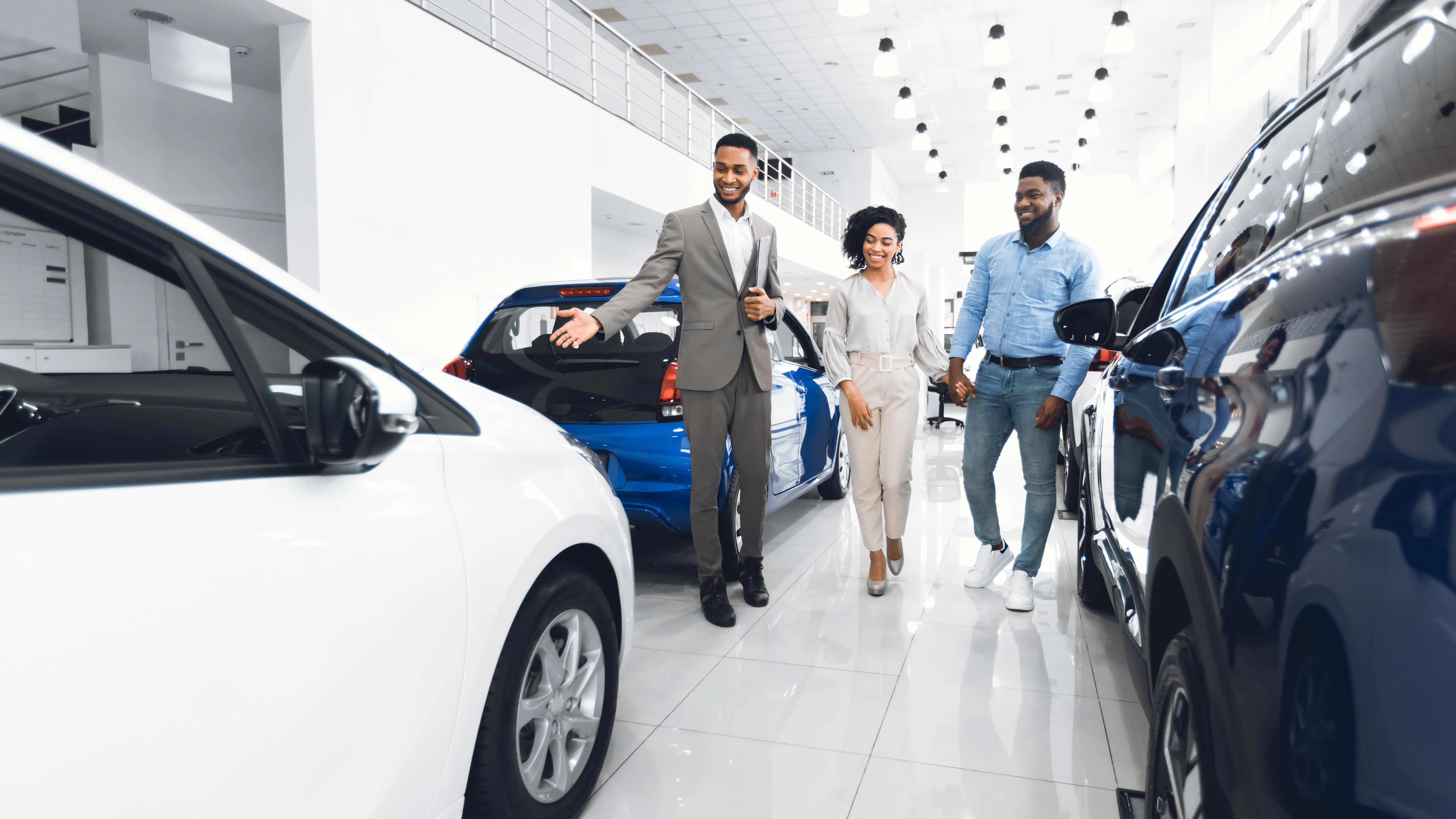 Local Car Dealerships: How to Find Them and What to Know Before You Go
