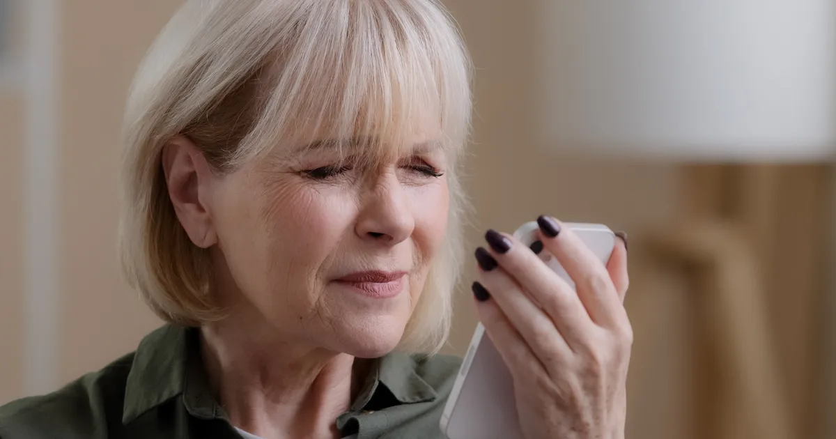 Understanding Macular Degeneration Signs, Symptoms, and Treatments