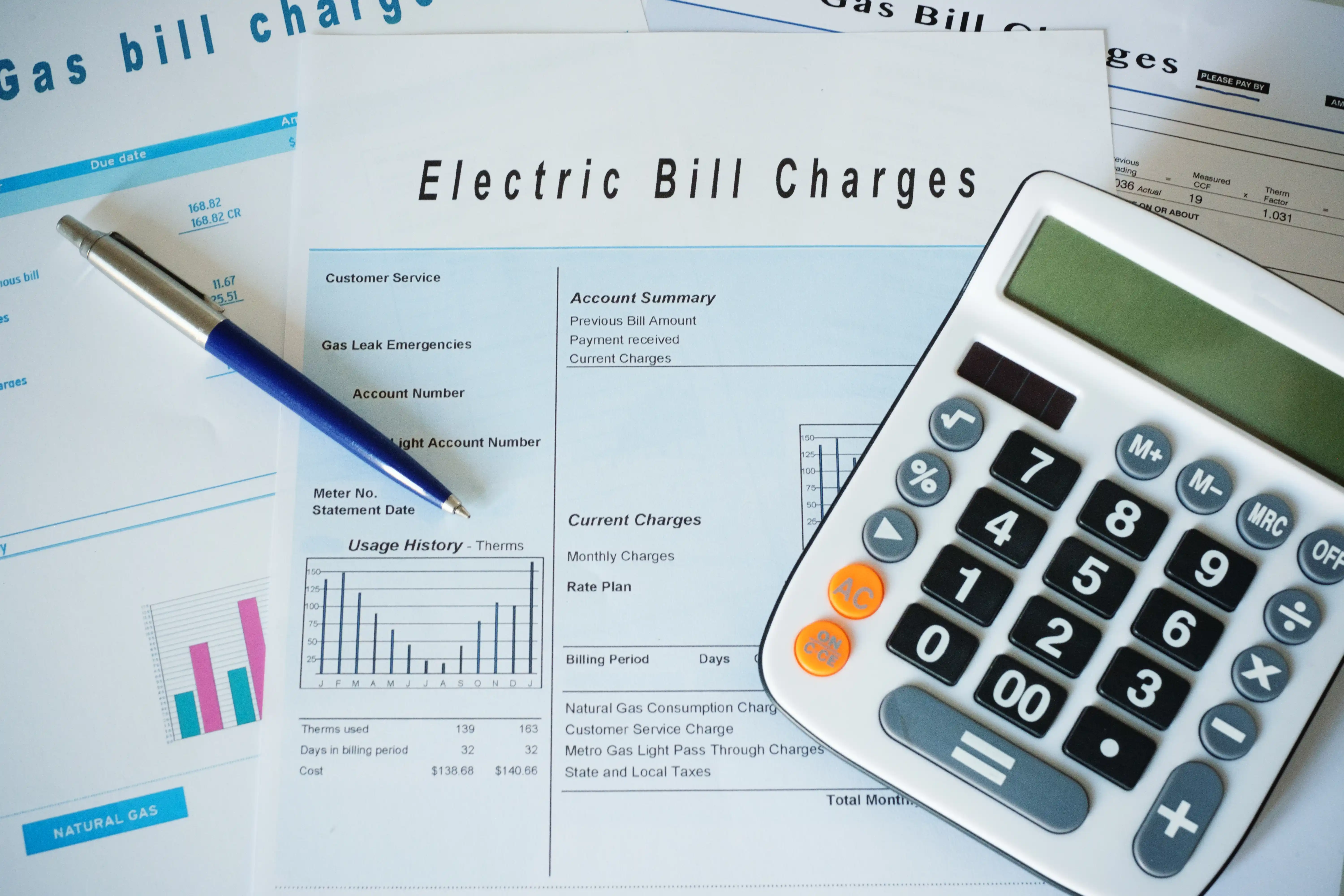 Gas and Electric Bills with Calculator