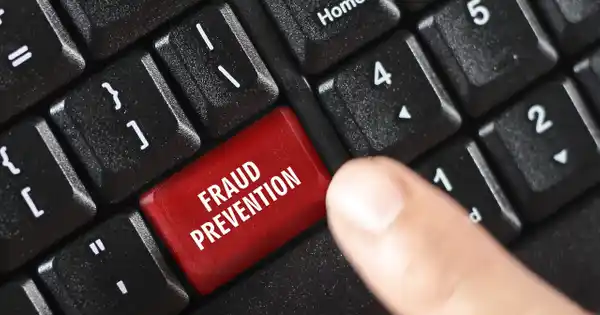 Keyboard with Fraud Prevention Button