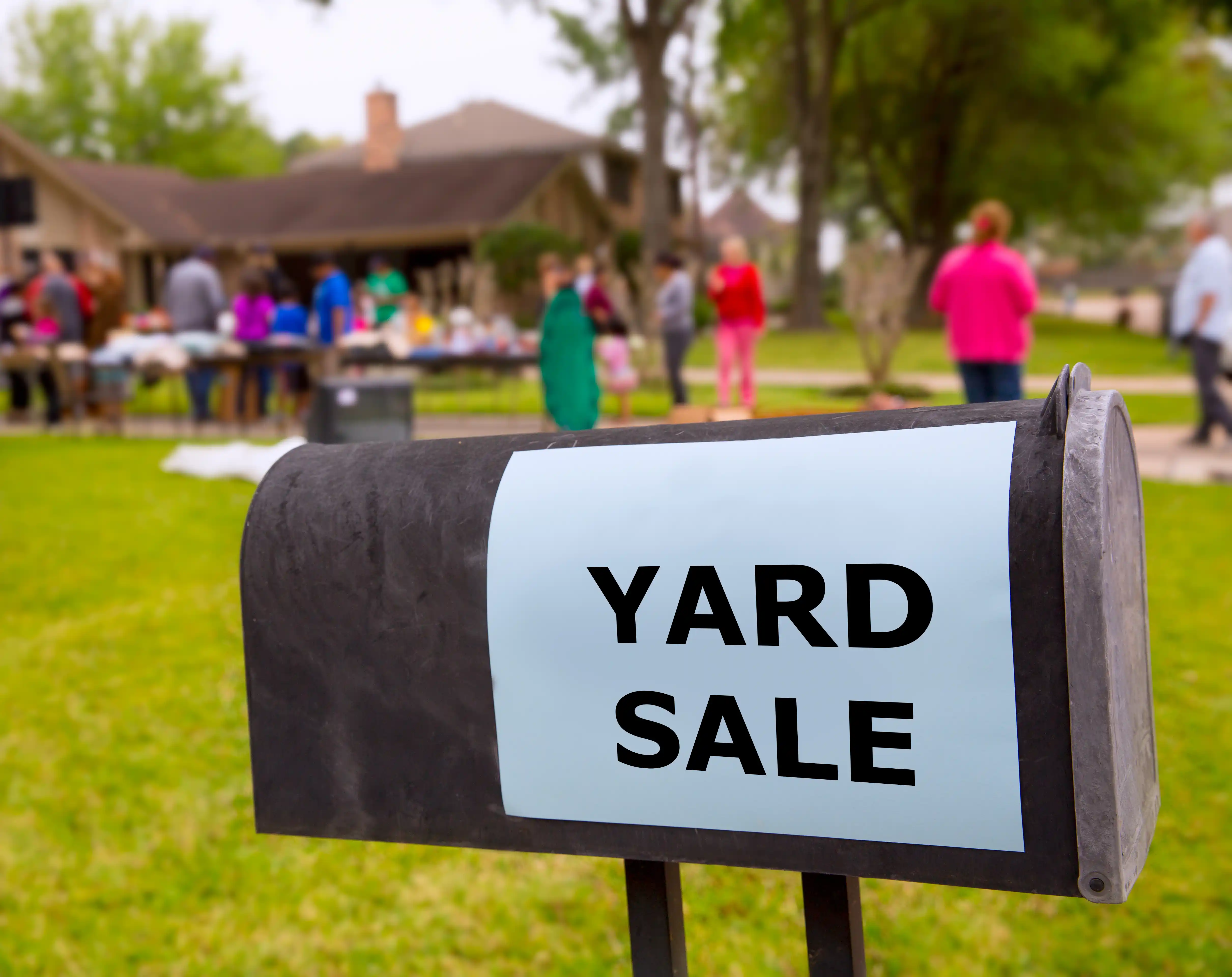 Yard sale sign