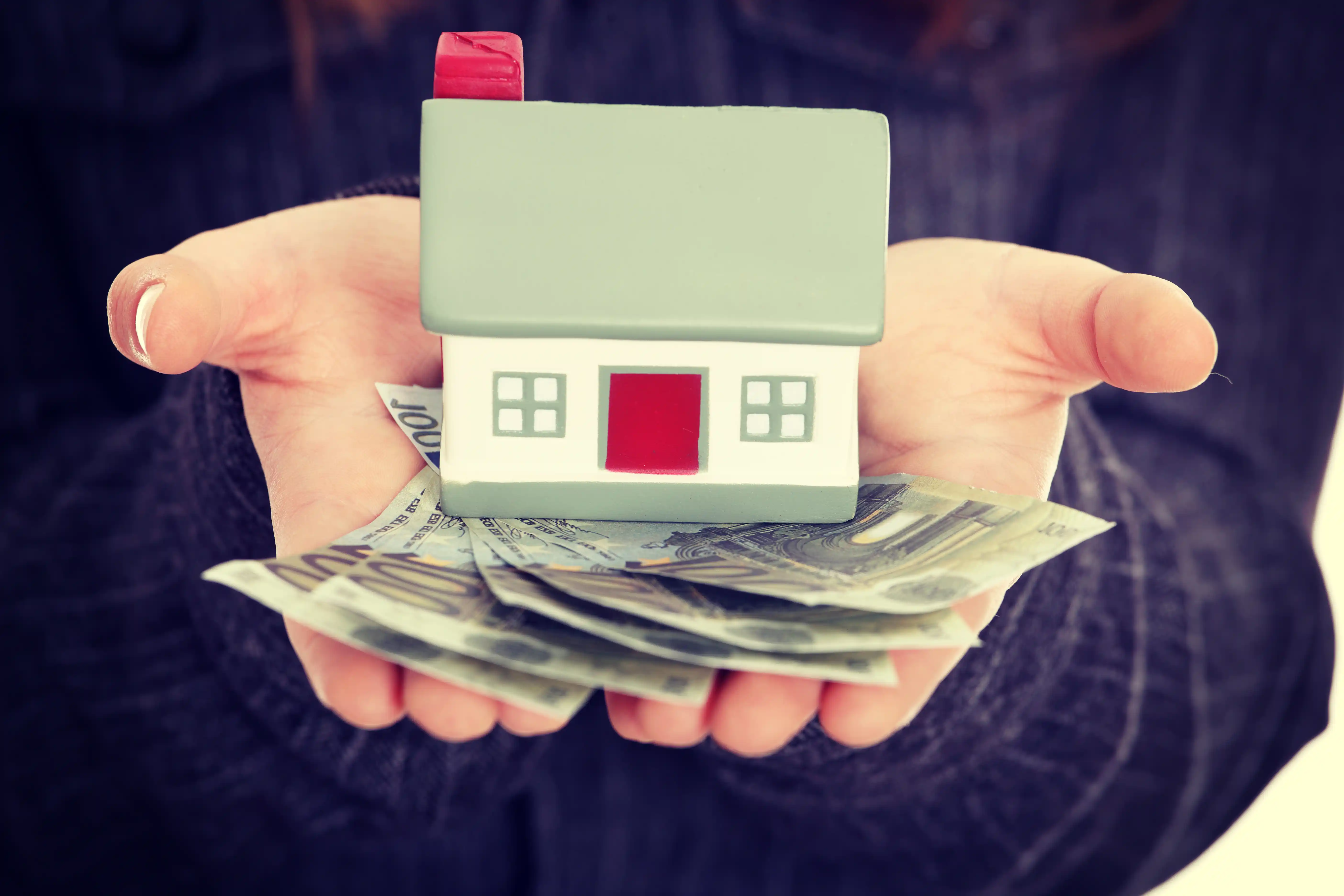 Should You Use Owner Financing to Buy a House?