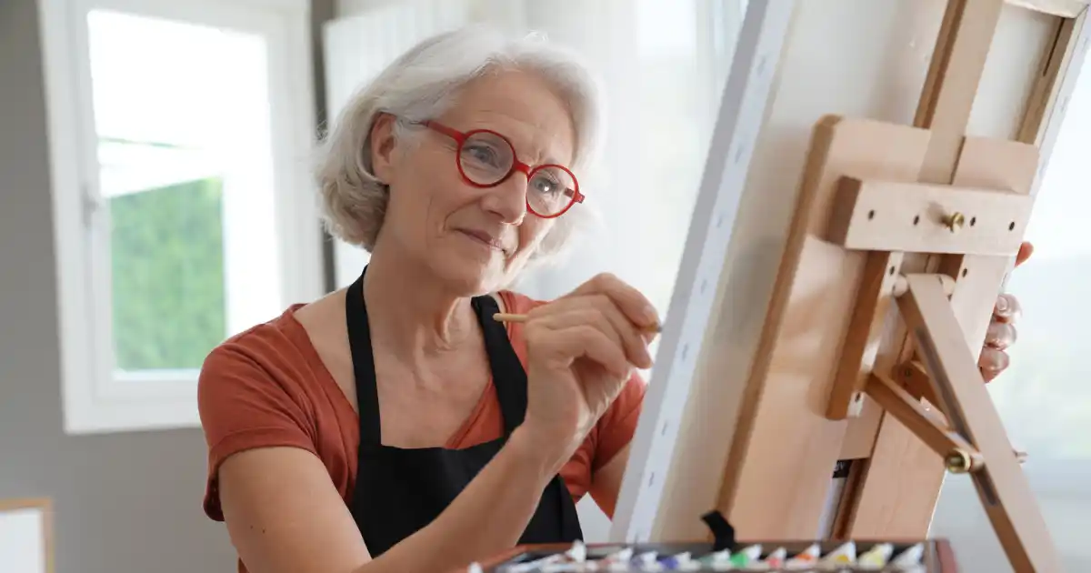 These Free Online Classes Are Teaching Seniors Amazing New Skills