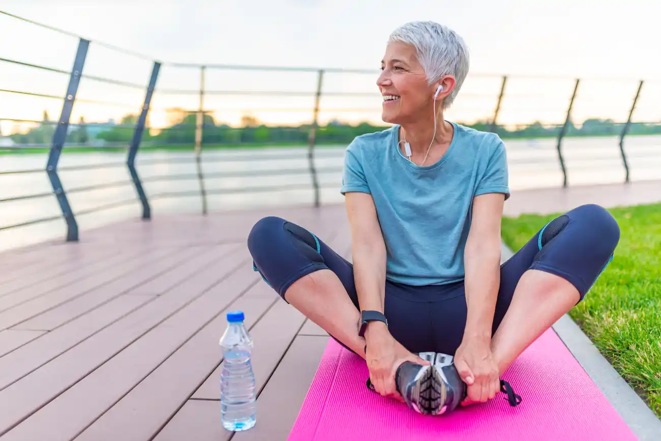 Resistance Training With Water Bottles As Weights - Senior Fitness