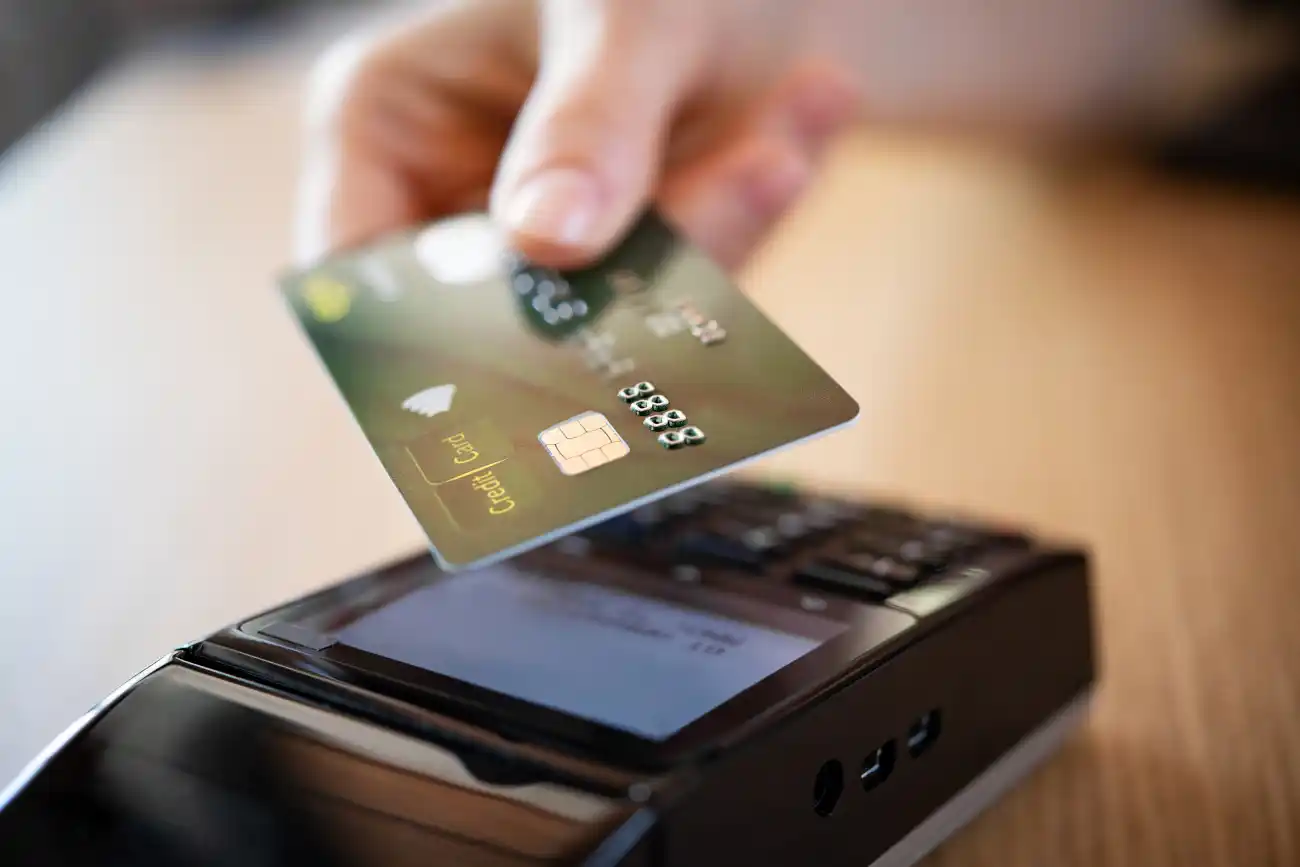 Why More Small Business Are Accepting Credit Cards (And Top Payment Processing Providers)